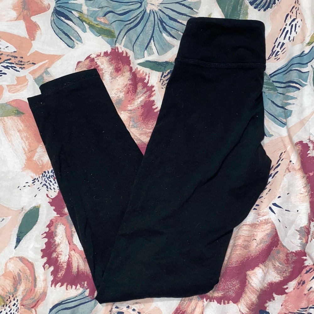 plain black victoria sport leggings